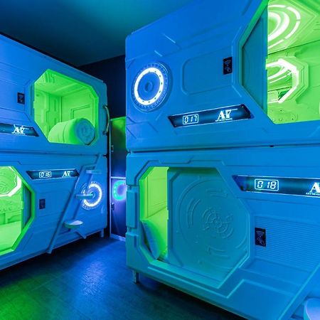 Art Seven Hostel Capsules Madri Exterior foto
