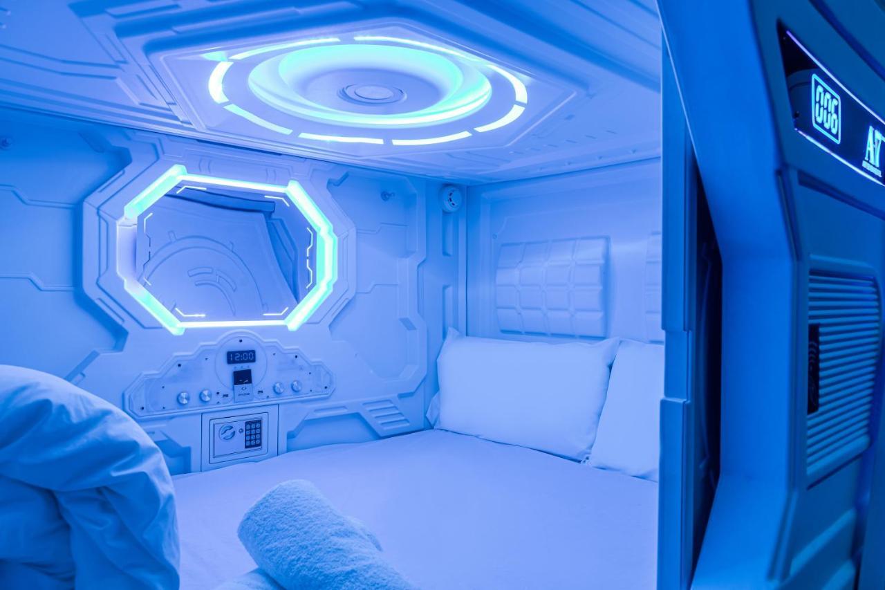 Art Seven Hostel Capsules Madri Exterior foto