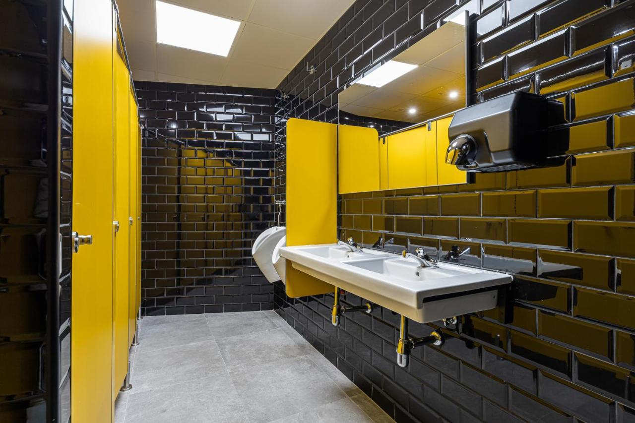 Art Seven Hostel Capsules Madri Exterior foto